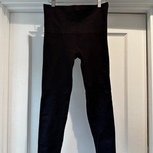 Black Spanx Leggings size Large